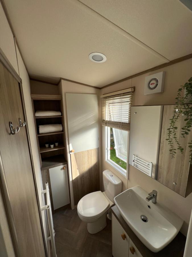 Anchors Rest - Family Caravan - Haven Lytchett Minster المظهر الخارجي الصورة