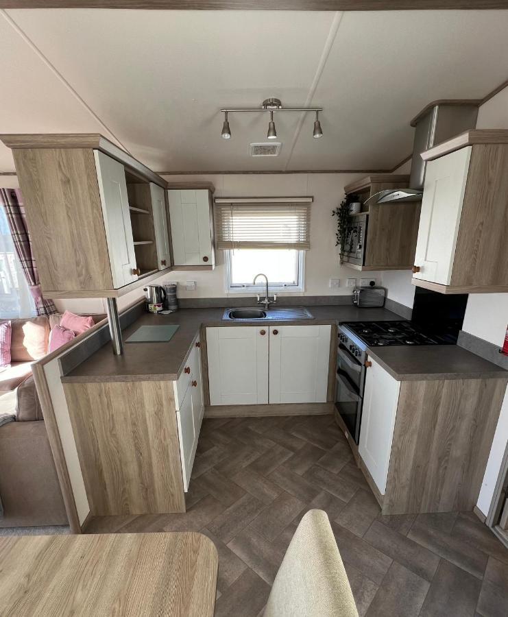 Anchors Rest - Family Caravan - Haven Lytchett Minster المظهر الخارجي الصورة